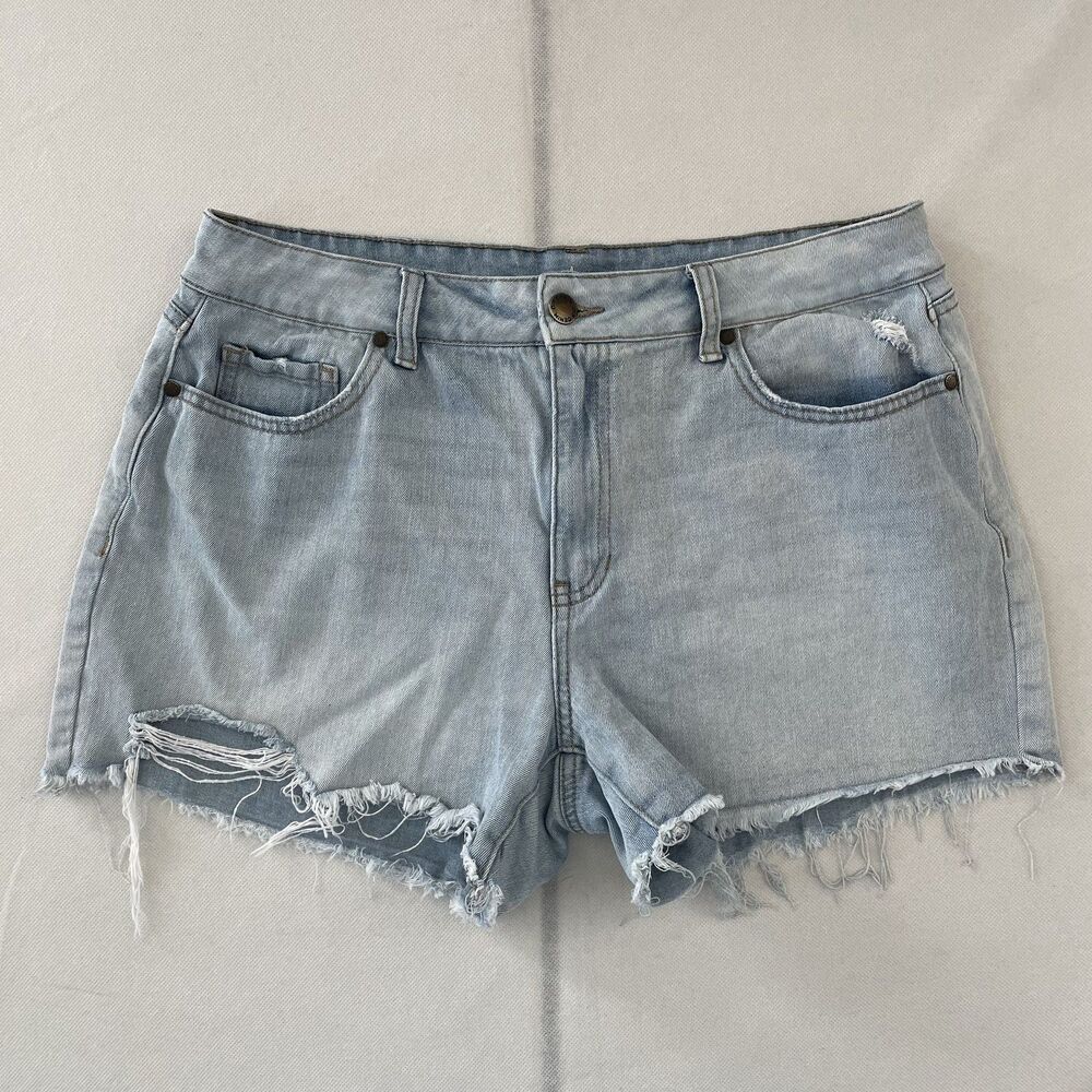 Dip Denim Cutoff Denim Shorts Distressed Frayed Hem Light Wash Size 14